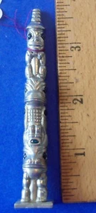 TÓTEM PEWTER ALASKA/PACÍFICO NUEVO CON ETIQUETAS HOMBRE/BÚHO/OSO CON OJOS Y ACENTOS DE ABULÓN - Imagen 1 de 7