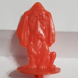 1960 ANIMAL 9 Hound Dog Buried Treasure Plastic Ice Cream Stick watermelon red - Picture 1 of 2