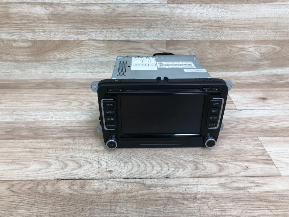 MONITOR DE TELA ESTÉREO RÁDIO NAVEGAÇÃO FRONTAL VOLKSWAGEN JETTA PASSAT CC FABRICANTE DE EQUIPAMENTO ORIGINAL - Imagem 1 de 4