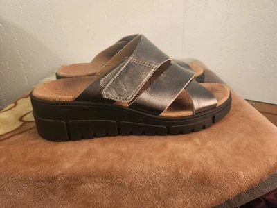 Vionic Uptown Sunset Womens 8 Gun Metal Leather Strappy Wedge Slides  #44 - Image 1 of 4