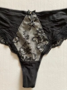Fantasie Luxury Lace Trim Black Thong Brief, Size Small - Picture 1 of 1