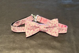 Calvin Klein Bow Tie Floral. Gray & Pink. Adjustable - Picture 1 of 3