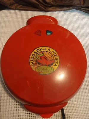 Taco Tuesday Deluxe 10 pulgadas 6 cuñas máquina de quesadilla eléctrica latón de relleno adicional Foto 1 de 4