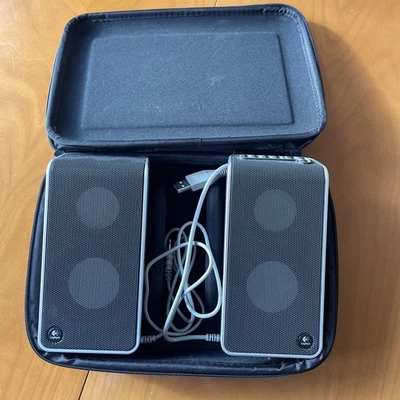 Logitech V20 S-0155A USB NotebookLaptop Tragbare Lautsprecher - Bild 1 von 4