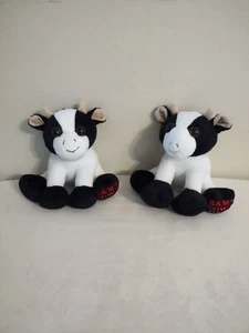 2 Cash Cow Plushies Sam's Town Tunica White & Black "6" - Picture 1 of 6