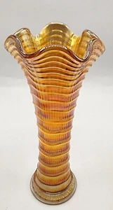 Jarrón oscilante de vidrio de carnaval ondulado caléndula imperial vintage base de 3" - Imagen 1 de 6
