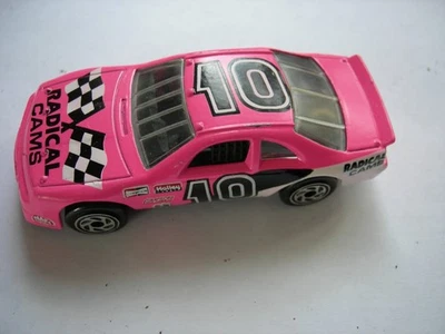 Matchbox Ford Thunderbird  - Radical Cams 10 -  unbespielt - 1993 - 1: 66 - Bild 1 von 3