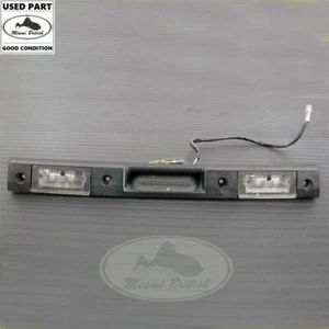 LAND ROVER REAR PANEL LICENCE PLATE LAMP MOULDING APPLIQUE CXB000123LPO USED - Picture 1 of 1