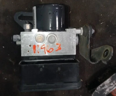 2008 JEEP GRAND CHEROKEE Jeep Commander ABS Anti-Lock Brake Pump Assembly OEM - Image 1 of 4