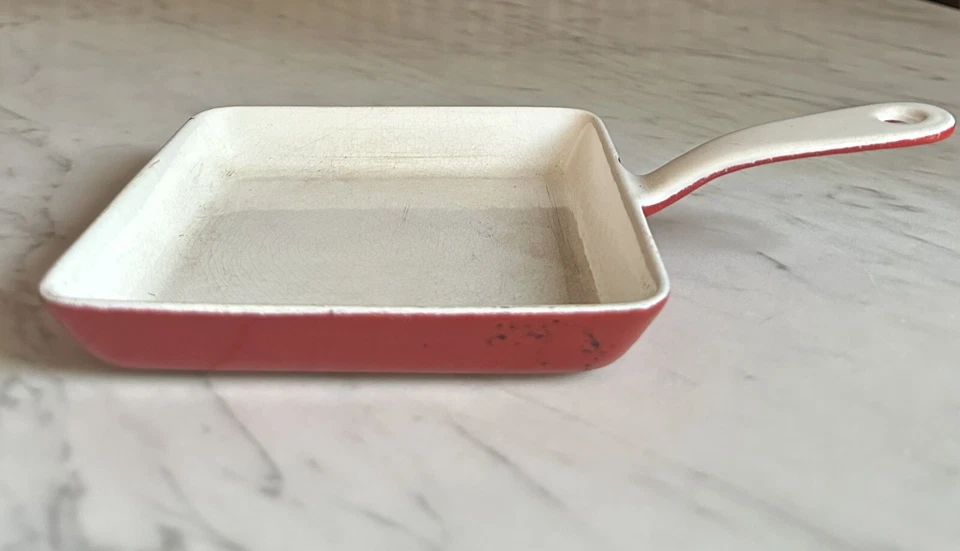 Vintage Prizerware Enameled Cast Iron 5.5" Square Pan Red Kitchen Cookware - Image 1 of 4