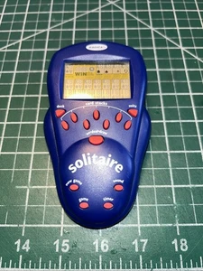 Radica Solitaire elektronisches Handheld-Reisespiel 2000 Vintage optionaler Sound - Bild 1 von 11
