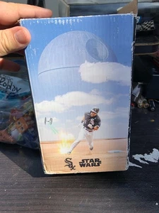 Chicago White -Sox Star Wars- Adam Wan Kenobi - Wackelkopf in Box - Bild 1 von 13