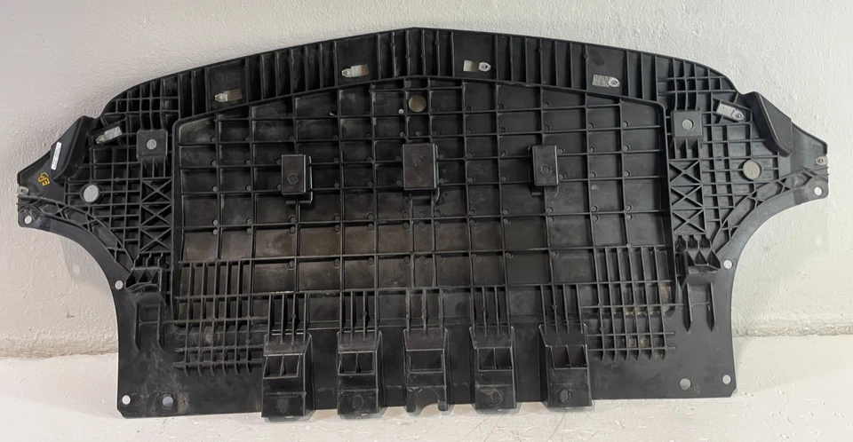 Cadilac CT5 2020-2025 tracción trasera deflector inferior delantero protector contra salpicaduras # 105026 Foto 1 de 4