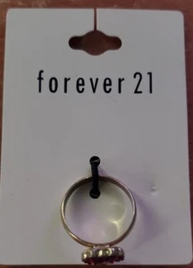 Forever 21 Goldtone Rings Size 7 Heart shaped Red - Picture 1 of 3