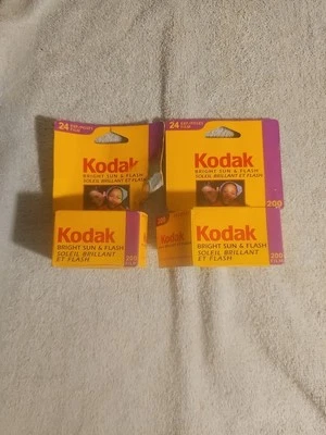 2 películas de impresión en color Kodak 200 35 mm de colección 24 exposiciones caducadas 9/2003 caja abierta Foto 1 de 2