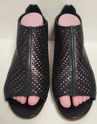 Sage + Simple Black Leather Sandals With Zip Up Back Womens Size 8.5 - Image 1 of 4