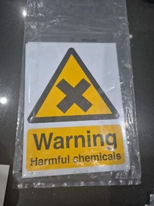 Warning Harmful Chemicals Sign Plastic 200x150mm - Picture 1 of 1