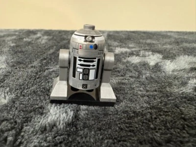 LEGO Star Wars Minifigura sw0303 Droide Astromecánico R2-Q2 (K9) Foto 1 de 2