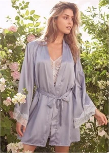 Jezebel Satin Feel And Lace Detail Robe in Grey Size Small New Without Tags - Picture 1 of 7
