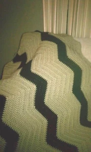 Nita's Crochet blanket throw - Picture 1 of 1