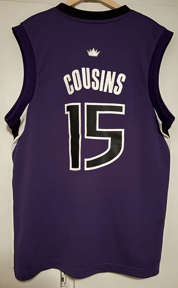 Camiseta Demarcus Cousins Sacramento Kings NBA Hombres M Adidas Vintage Boogie HWC #15 Foto 1 de 4