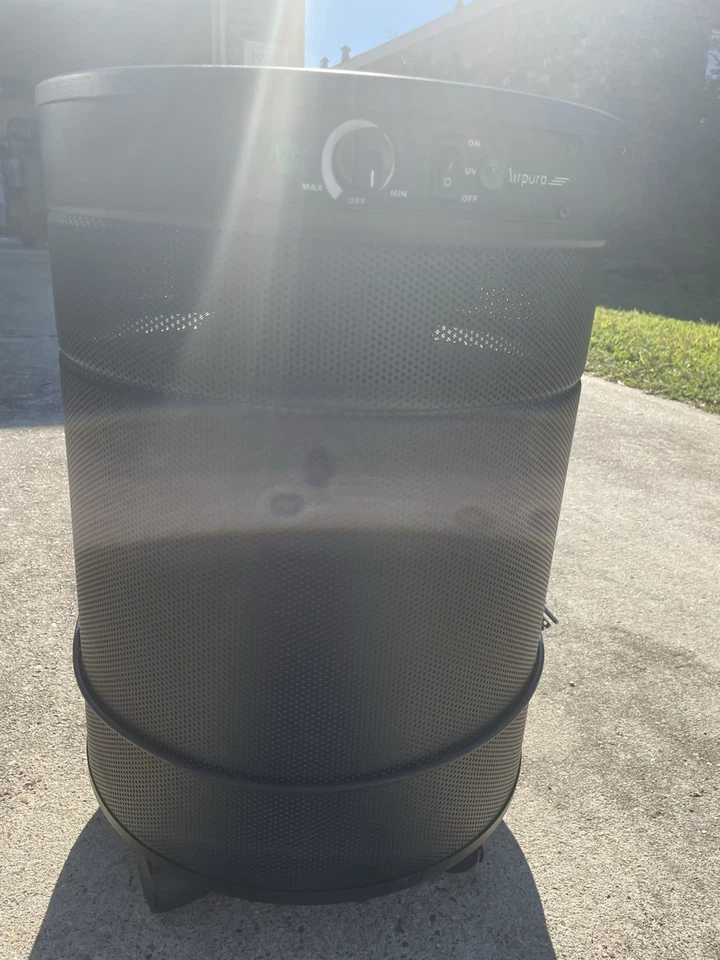 Purificador de aire humo tabaco Airpura T600 DLX negro  Foto 1 de 4