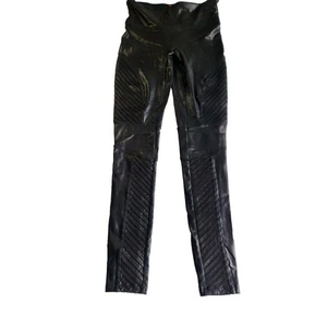 Leggings SPANX S Negros Imitación Cuero Cintura Alta Moto Look Control Modelado - Imagen 1 de 14