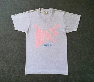 Camiseta De Colección 1983 David Bowie Serious Moonlight Tour Concierto Años 80 Talla XS-S Foto 1 de 4