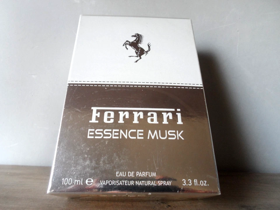 Ferrari Essence Musk EDP Spray 3.3 OZ / 100 ml Nuevo En Caja Sellada Foto 1 de 4