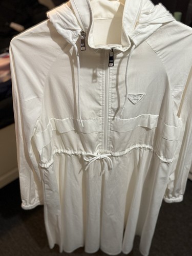 Abito donna Prada Milano bianco con cappuccio popeline taglia 36 $2450