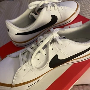 Nike Court Legacy Nuevo Juvenil Talla 7y Nuevo Con Caja - Imagen 1 de 7