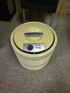 Honeywell HEPA Air Purifier Lifetime 99.97% Germ Reduction Model 50250 - Picture 1 of 3