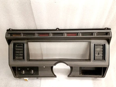 80-86 Silver Gauge Cluster Bezel with AC Vents F150 F250 F350 Bronco Foto 1 de 4