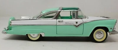 Road Tough 1955 Ford Fairlane Crown Victoria Skyliner, 1:18 Mint Green, No Bo - Image 1 of 4