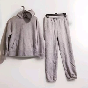 Gap Kid's Sweatsuit Hoodie/Pants Size 12-13 Grey Bob Youth's NWOT  - Picture 1 of 18