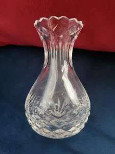 Beautiful Crystal 4" Cut Glass Bud Vase Unmarked Glass Petite - Picture 1 of 5