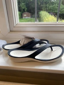 Women’s Crocs Swiftwater Flip - Genuine Crocs - UK Size 6 - RRP £25 - Picture 1 of 6