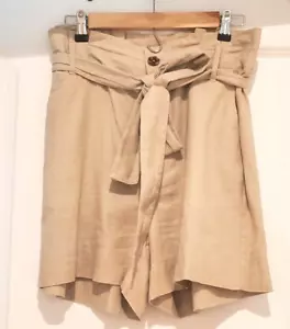 Pantalones Cortos Beige Cintura Alta con Corbata Talla M Plisados Cintura Lino Rayón - Imagen 1 de 8