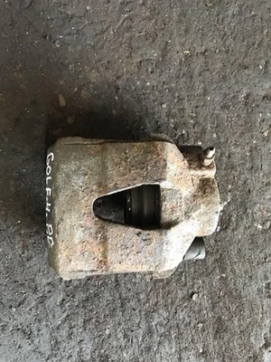 VW GOLF IV 1J1 Étrier de Frein Avant Droit 1.90 Diesel 66kw 1998 28382210 - Photo 1/4