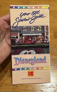 Vintage Disneyland 1986 Souvenir Guide Theme Park Map Info Ephemera Disney - Picture 1 of 9