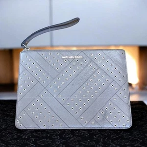 Michael Kors Jet Set Wristlet Handbag Travel Wallet Gray Silver Pouch Purse - Picture 1 of 13
