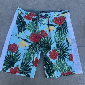 NEW Hurley Tie Dye Print Board Shorts Size 32 9.5" Inseam 20" Outseam - Picture 1 of 6
