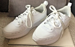 Women's PUMA White & Grey SOFT FOAM Trainers - Size 4 - Picture 1 of 18