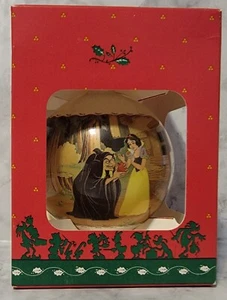Disney Store Santa's Workshop 1993 Snow White & the 7 Dwarfs Holiday Ornament - Picture 1 of 6