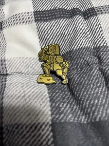 Fallout Crate #13 Explore Pin - Picture 1 of 1