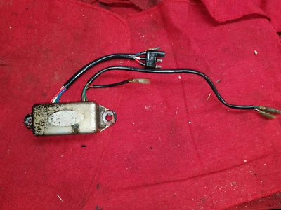 CR250R HONDA 1983 MÓDULO DE CONTROL DE ENCENDIDO CDI 30400-KA4-711 Foto 1 de 2