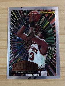 1994-95 Topps Finest Patrick Ewing con film NBA HOF Cornerstone #CS3 New York quasi nuovo - Foto 1 di 2