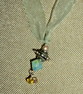 Sterling silver Dangle Pendant 925 Lock on Mesh Ribbon Necklace delicate - Picture 1 of 8