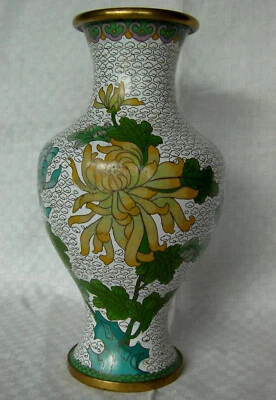 Ancien vase chinois en émail cloisonné décor floral - Photo 1/4