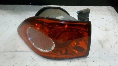 Luz trasera derecha pasajero de 2007 Kia Optima 5211031 Foto 1 de 4